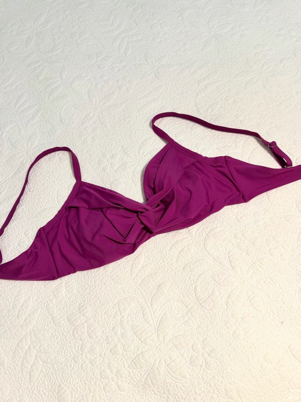 Athleta 36D/DD Purple Twist Up Bikini Top 386376 Swim Convertible Underwire L